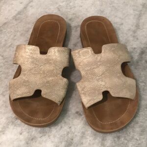 Corkys Sandals Womens 10 Gold Bogalusa Metallic Leather Slip On Shoes Bohemian